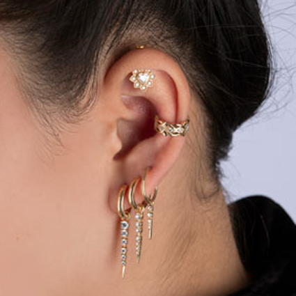 GOLD PLATED HEART SHAPE VERTICAL HELIX PIERCING WITH CRYSTALS