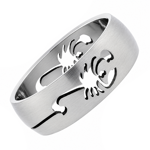 RING WITH SCORPION