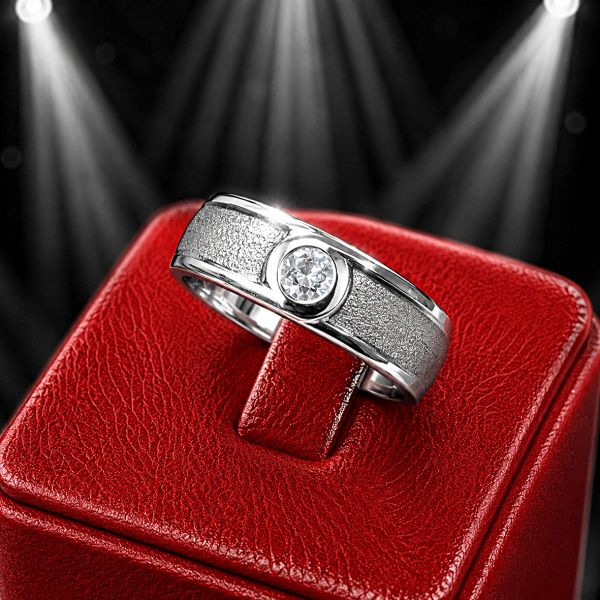 ANILLO DE PLATA CON CRISTAL CENTRAL