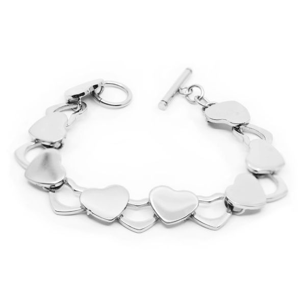 BRACELET AVEC DES PETITS CŒURS