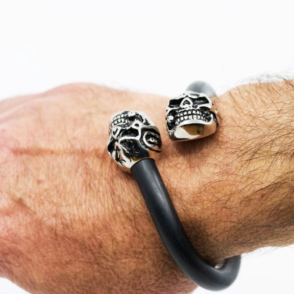 PULSERA DE HOMBRE CON CALAVERAS
