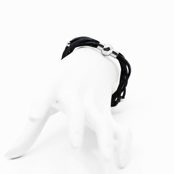 PULSERA CON HILOS Y ESFERAS