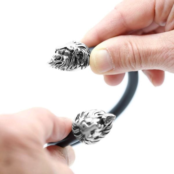 BRACCIALE DA UOMO CON LEONI