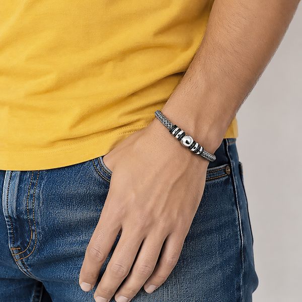 BRACCIALE CON SFERA E CHIUSURA MAGNETICA