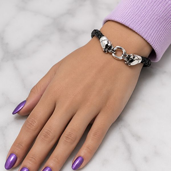 BRACELET AVEC CRÂNES