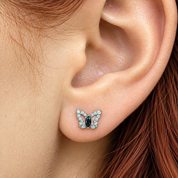 LABRET THREADLESS AVEC PAPILLON ET CRISTAL NOIR
