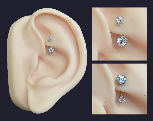 PIERCING AU ROOK AVEC DEUX CRISTAUX
