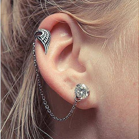 PIERCING HÉLIX CON ALA DE CRISTAL