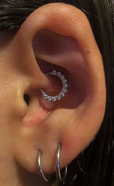 ROOK PIERCING CLICKER CON CUBIC ZIRCONIA