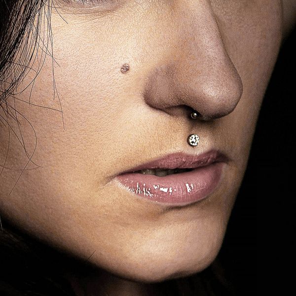 PIERCING LABBRO CON CRISTALLO PREMIUM