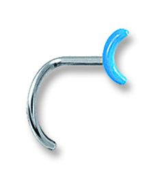 PIERCING AL NASO CON LUNA