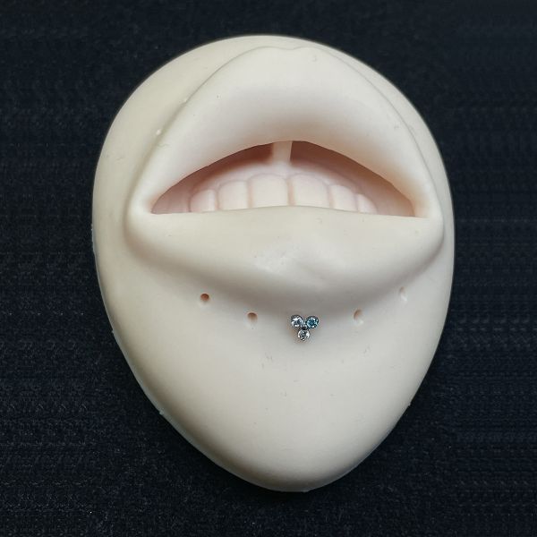 GIOIELLO PIERCING PER ORECCHIO CON TRINITY
