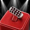 ANILLO DE PLATA CON GRANATES
