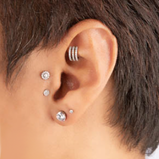 GIOIELLO CLICKER OVALE CON TRE FILE DI CRISTALLI