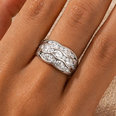 SILVER BAND RING WITH SMALL CRYSTALS