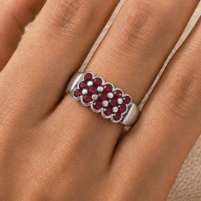 SILVER RING WITH GARNETS