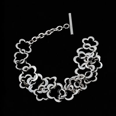 BRACELET WITH LITTLE FLOWERS