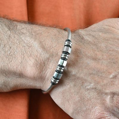  BRACCIALE DI ACCIAO CON ACCESSORI