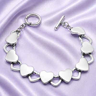 BRACCIALE CON PICCOLI CUORICINI