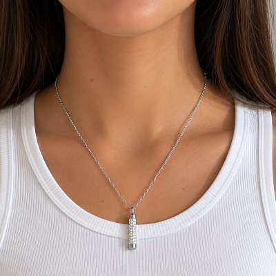 COLLANA CON CIONDOLO A CILINDRO