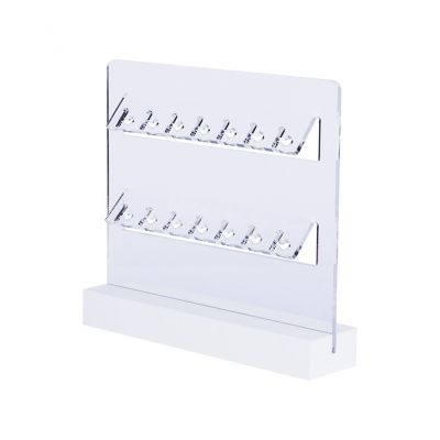 EXHIBICIÓN CON HOJAS DE PRUEBA DE PERFORACIÓN