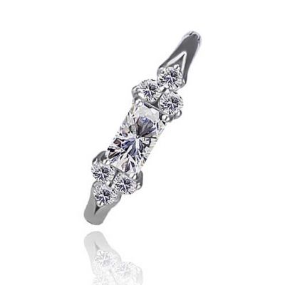 BIJOU CLICKER AVEC ZIRCONIA POUR PIERCING D'OREILLE